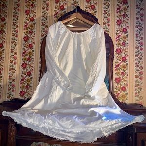 Vintage Dreams & Co White Cotton Nightgown